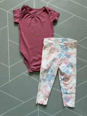 H&M|Baby girl/toddler Mauve Short-Sleeve Bodysuit & Tie-Dye Ribbed Leggings•18M